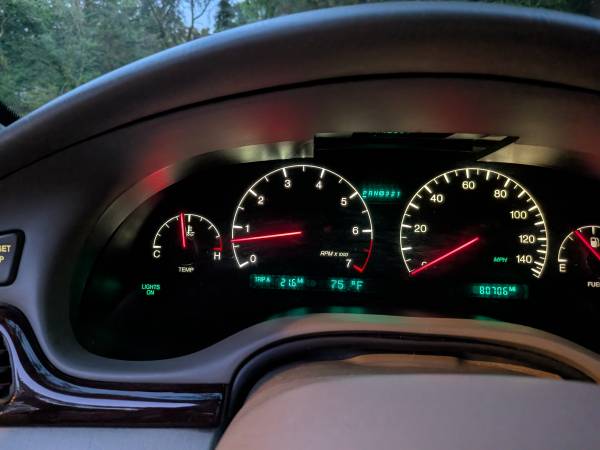 2001 Cadillac Seville SLS 4dr Sedan Automatic — photo 4