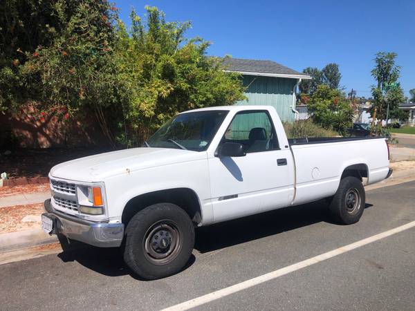1998 Chevrolet Chevy VAN Base 3dr G3500 Cargo Van — photo 1