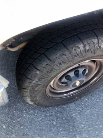 1998 Chevrolet Chevy VAN Base 3dr G3500 Cargo Van — photo 9