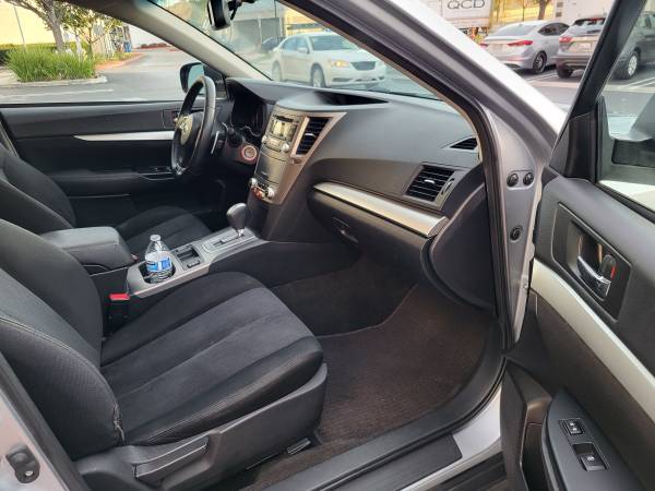 2013 Subaru Outback 2.5i Premium — photo 12