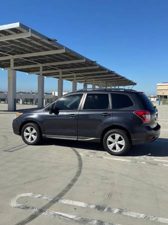 2015 Subaru Forester 2.5i Premium — photo 2