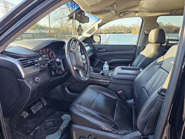 2018 Chevrolet Suberban Lt — photo 5