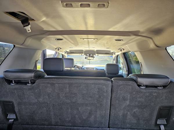 2018 Chevrolet Suberban Lt — photo 4