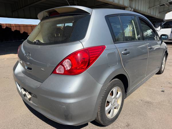 2010 Nissan Versa 1.6 Base — photo 4