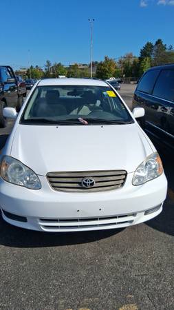2004 Toyota Corolla LE 4dr Sedan Automatic — photo 1