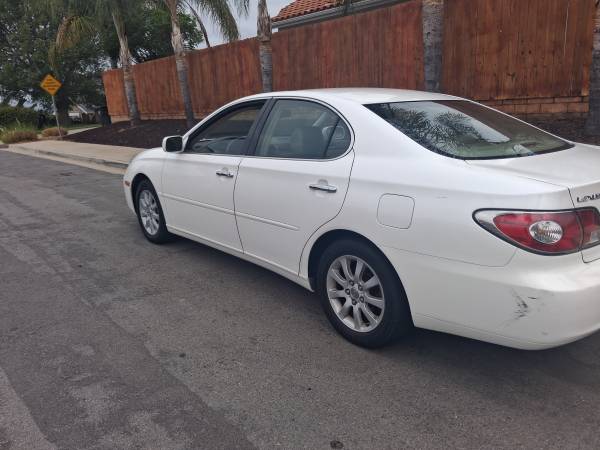 2004 Lexus ES 330 Base 4dr Sedan Automatic — photo 5