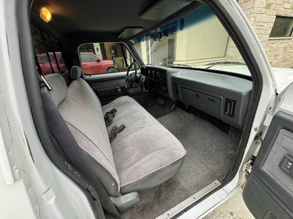 1993 Dodge RAM 50 Base 2dr Standard Cab SB — photo 8