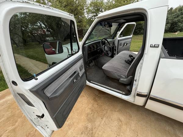 1993 Dodge RAM 50 Base 2dr Standard Cab SB — photo 6