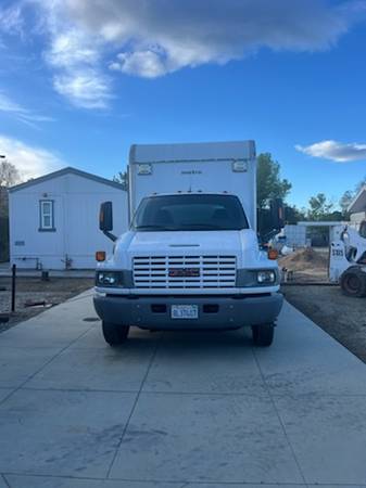 2007 GMC C4500 — photo 8