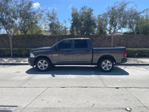 2019 RAM 1500 Tradesman — photo 1