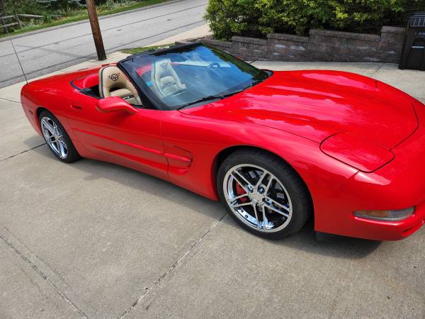 2000 Chevrolet Corvette Base 2dr Coupe Manual — photo 3
