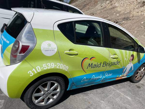 2013 Toyota Prius C One — photo 3