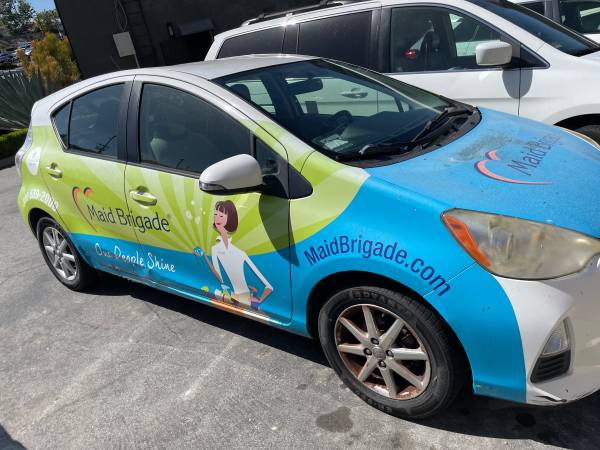 2013 Toyota Prius C One — photo 4