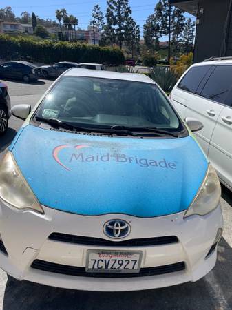 2013 Toyota Prius C One — photo 1