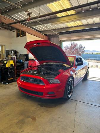 2014 Ford Mustang GT 2dr Coupe Manual — photo 12