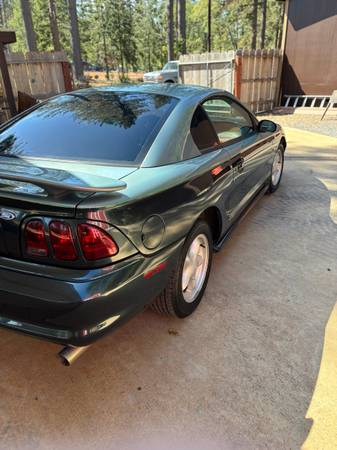 1998 Ford Mustang GT 2dr Fastback — photo 5