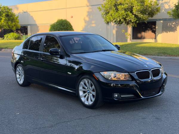 2010 BMW 328 i — photo 3