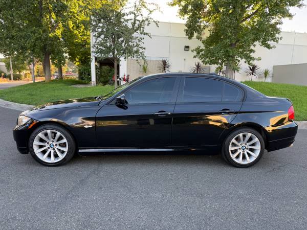 2010 BMW 328 i — photo 8