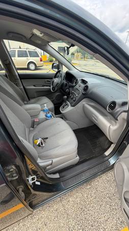 2010 KIA Rondo LX 4dr Wagon Automatic — photo 3