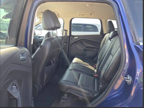 2016 Ford Escape SE 4dr 4x4 Automatic — photo 5