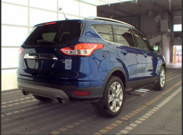 2016 Ford Escape SE 4dr 4x4 Automatic — photo 1