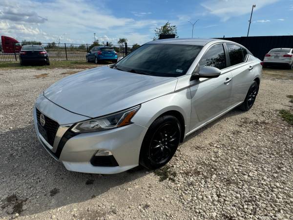 2019 Nissan Altima 2.5 S 4dr All-wheel Drive Sedan CVT — photo 1