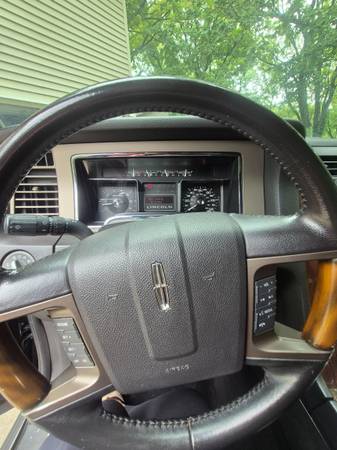2014 Lincoln Navigator Base 4dr 4x2 Automatic — photo 4