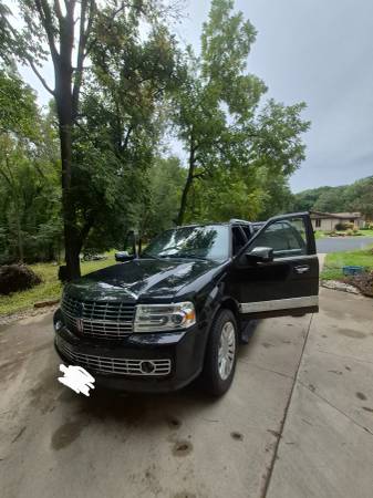 2014 Lincoln Navigator Base 4dr 4x2 Automatic — photo 2
