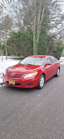 2011 Toyota Camry Base — photo 1