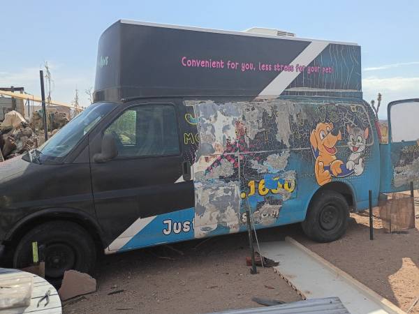 2000 GMC Savana RV G1500 Cargo Van Automatic — photo 1