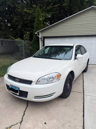 2008 Chevrolet Impala SS 4dr Sedan Automatic — photo 2