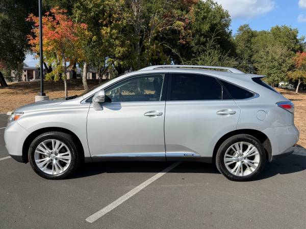 2012 Lexus RX 450h Base — photo 4