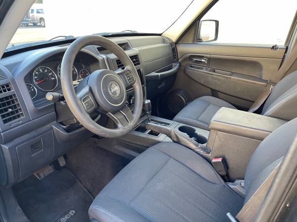 2011 Jeep Liberty Sport 4dr 4x4 Automatic — photo 9