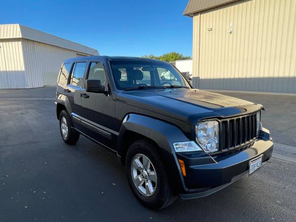 2011 Jeep Liberty Sport 4dr 4x4 Automatic — photo 7