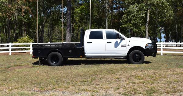 2018 RAM 3500 SLT 4x2 Mega Cab 160.5 in. WB Automatic — photo 1