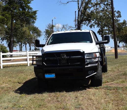 2018 RAM 3500 SLT 4x2 Mega Cab 160.5 in. WB Automatic — photo 4