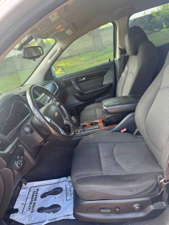 2013 Chevrolet Traverse LS All-wheel Drive Automatic — photo 8