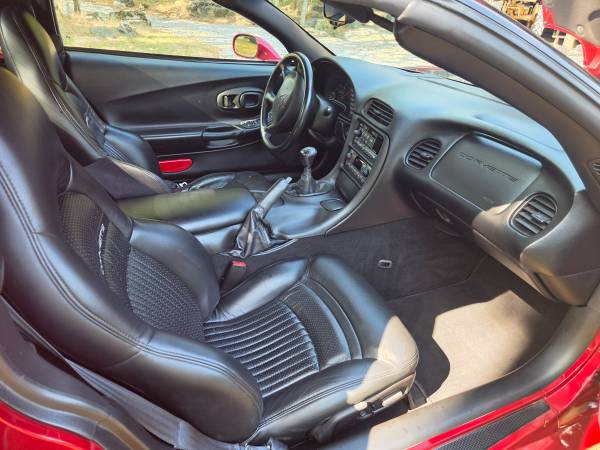 2000 Chevrolet Corvette Base 2dr Coupe Manual — photo 8