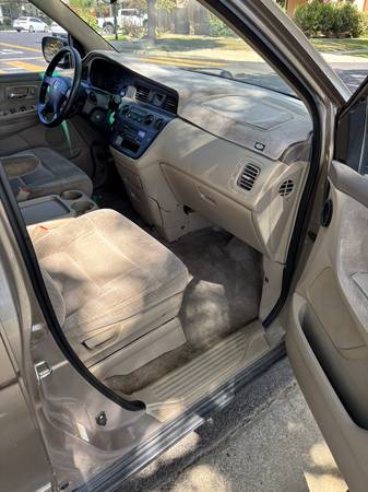 2003 Honda Odyssey EX Passenger Van Automatic — photo 6
