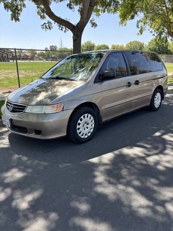2003 Honda Odyssey EX Passenger Van Automatic — photo 3