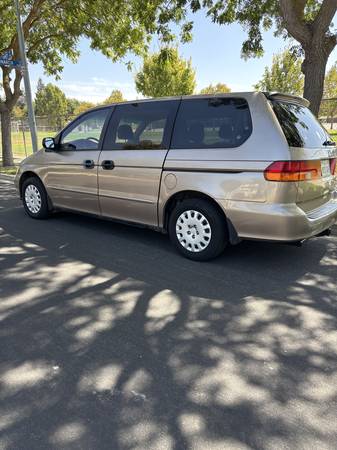 2003 Honda Odyssey EX Passenger Van Automatic — photo 4