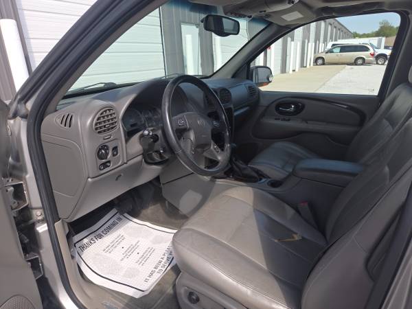 2004 Buick Rainier CXL Plus All-wheel Drive Automatic — photo 10