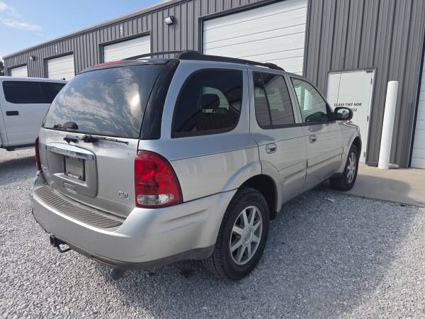 2004 Buick Rainier CXL Plus All-wheel Drive Automatic — photo 9