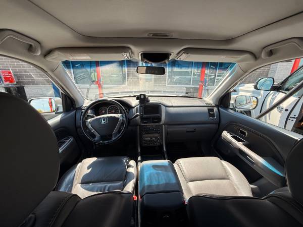 2006 Honda Pilot LX 4dr 4x4 Sport Utility Automatic — photo 4