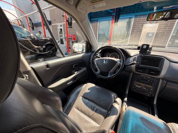 2006 Honda Pilot LX 4dr 4x4 Sport Utility Automatic — photo 3
