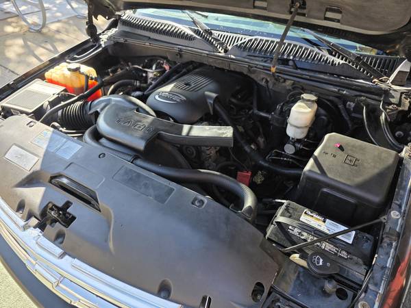 2003 Chevrolet Tahoe LS — photo 7