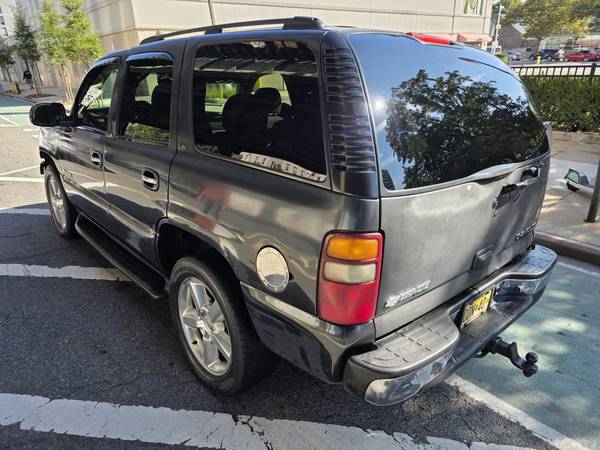 2003 Chevrolet Tahoe LS — photo 4