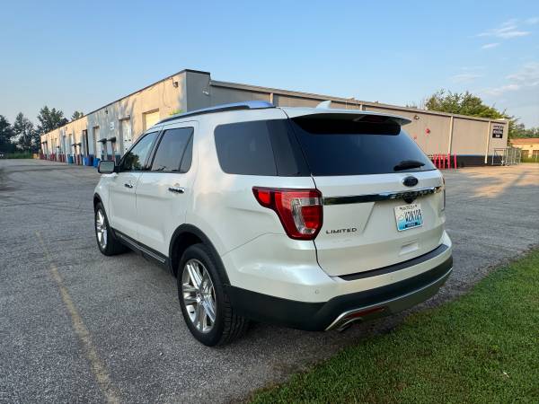2016 Ford Explorer Limited 4dr Front-wheel Drive Automatic — photo 8