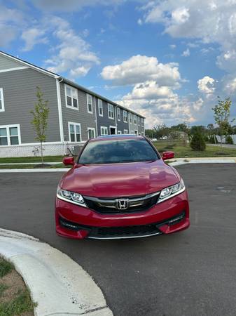 2017 Honda Accord EX-L V6 4dr Sedan Automatic — photo 7
