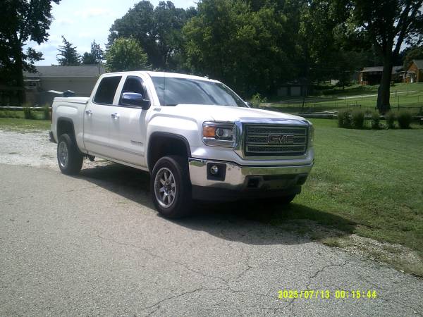 2014 GMC Sierra 1500 SLT 4x2 Double Cab 6.6 ft. box 143.5 in. WB Automatic — photo 4